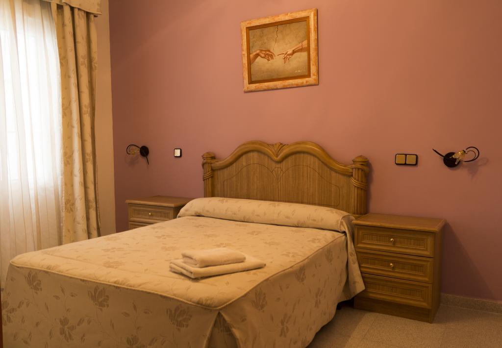 Hostal Dulcinea Esquivias Szoba fotó