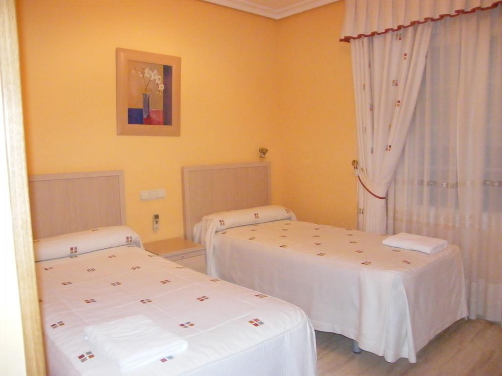 Hostal Dulcinea Esquivias Szoba fotó