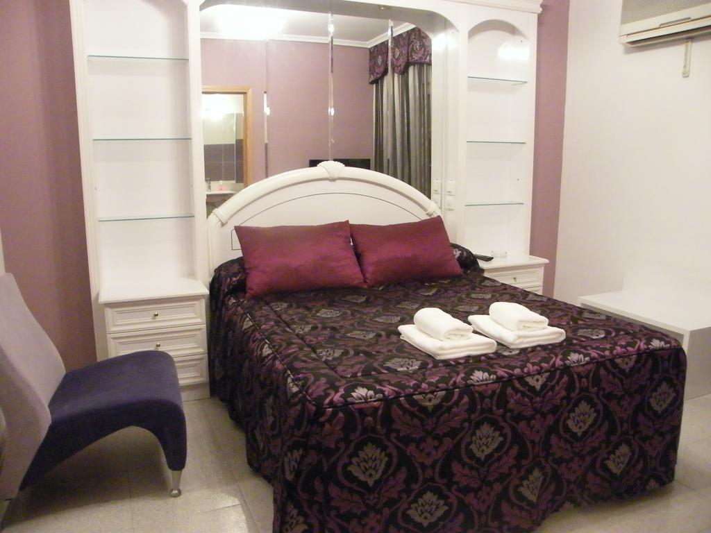 Hostal Dulcinea Esquivias Szoba fotó